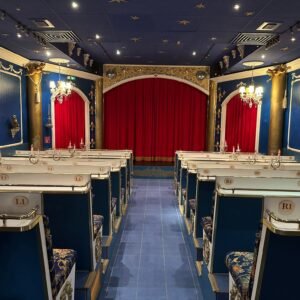 Showpalast-Bühne